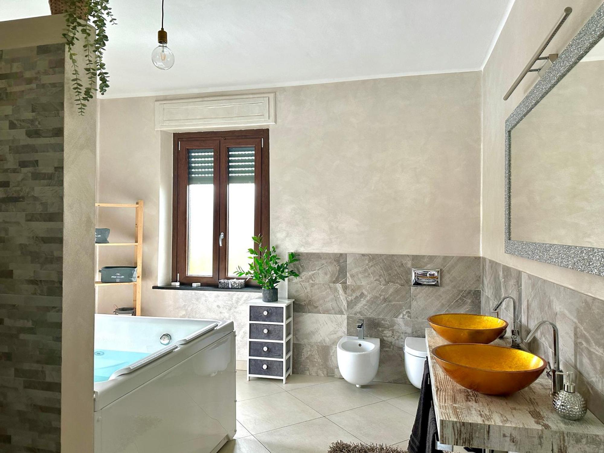 Appartamento In Villa Con Piscina Privata E Jacuzzi Ad Uso Esclusivo Ривароло Канавезе Екстериор снимка