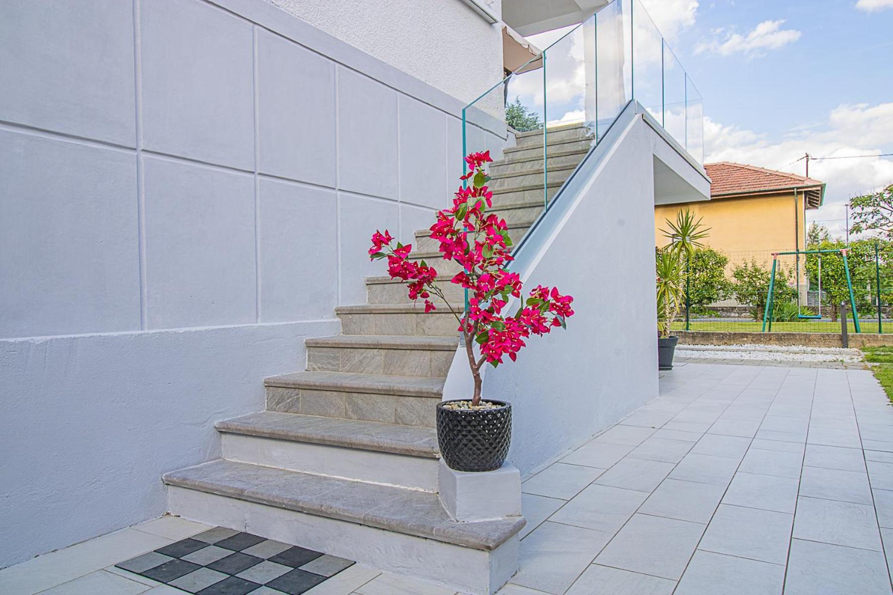 Appartamento In Villa Con Piscina Privata E Jacuzzi Ad Uso Esclusivo Ривароло Канавезе Екстериор снимка