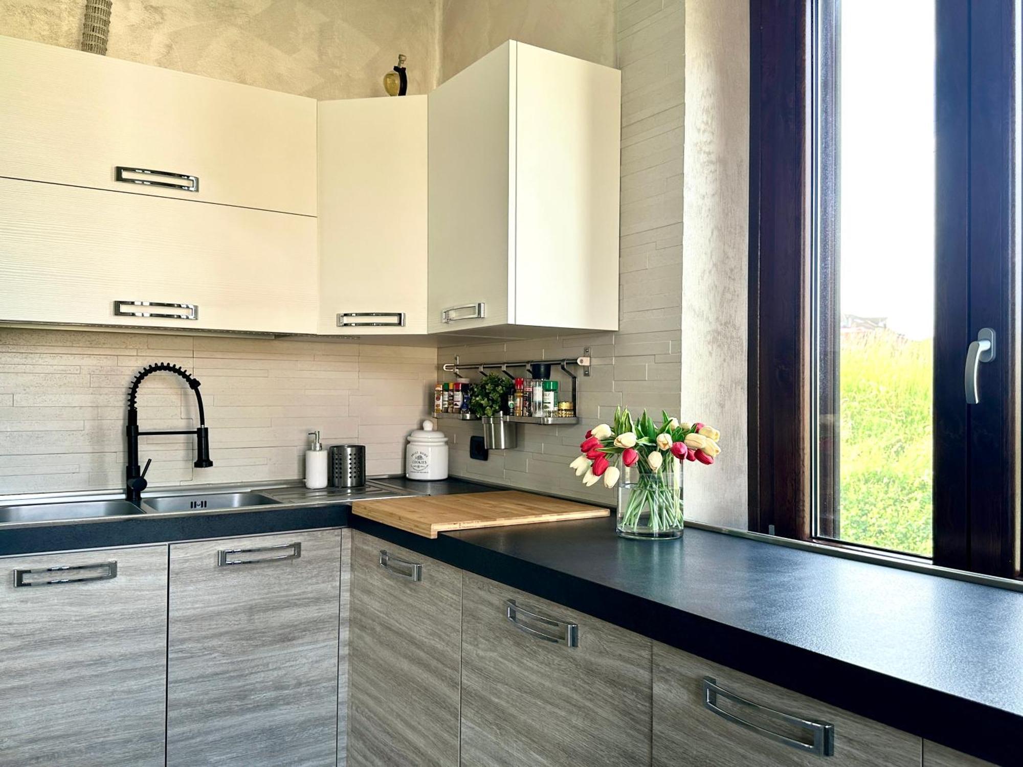 Appartamento In Villa Con Piscina Privata E Jacuzzi Ad Uso Esclusivo Ривароло Канавезе Екстериор снимка